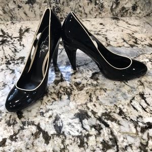 Nicole Miller shoes size 7.5